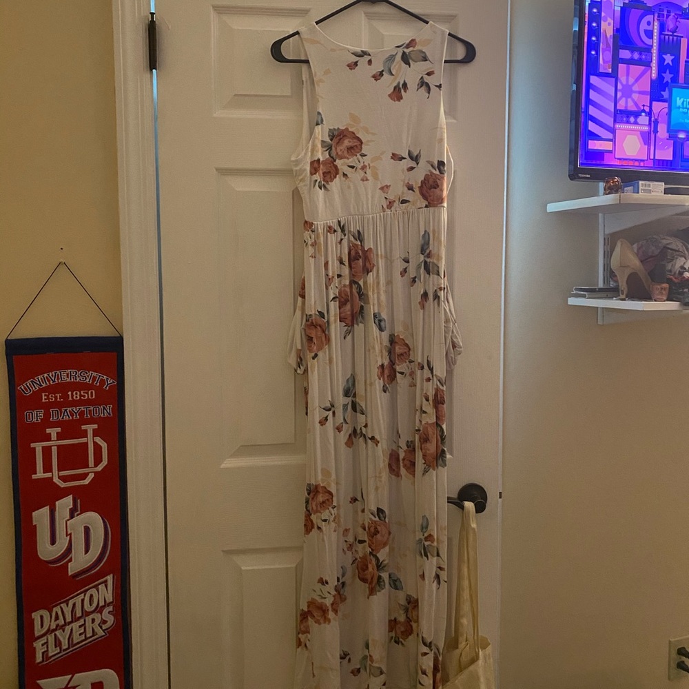 Maxi floral dress